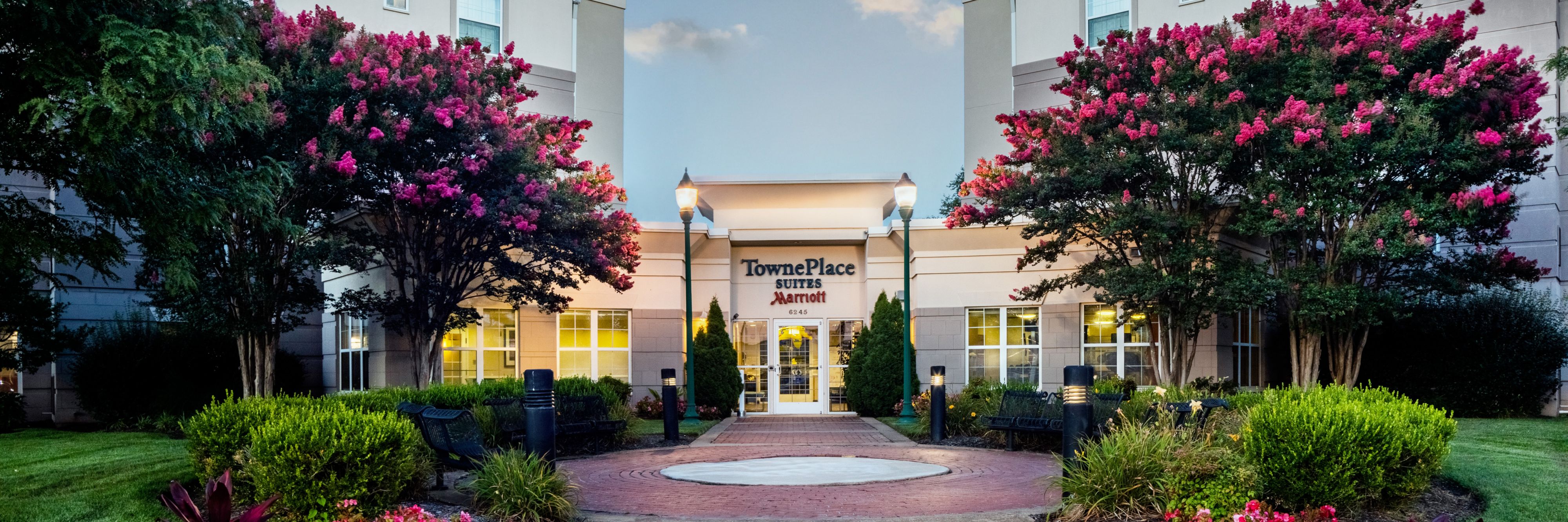 TownePlace Suites Springfield Springfield VA Extended Stay Hotels   Ts Wassf Exterior Day 20508 36992 Pano Hor