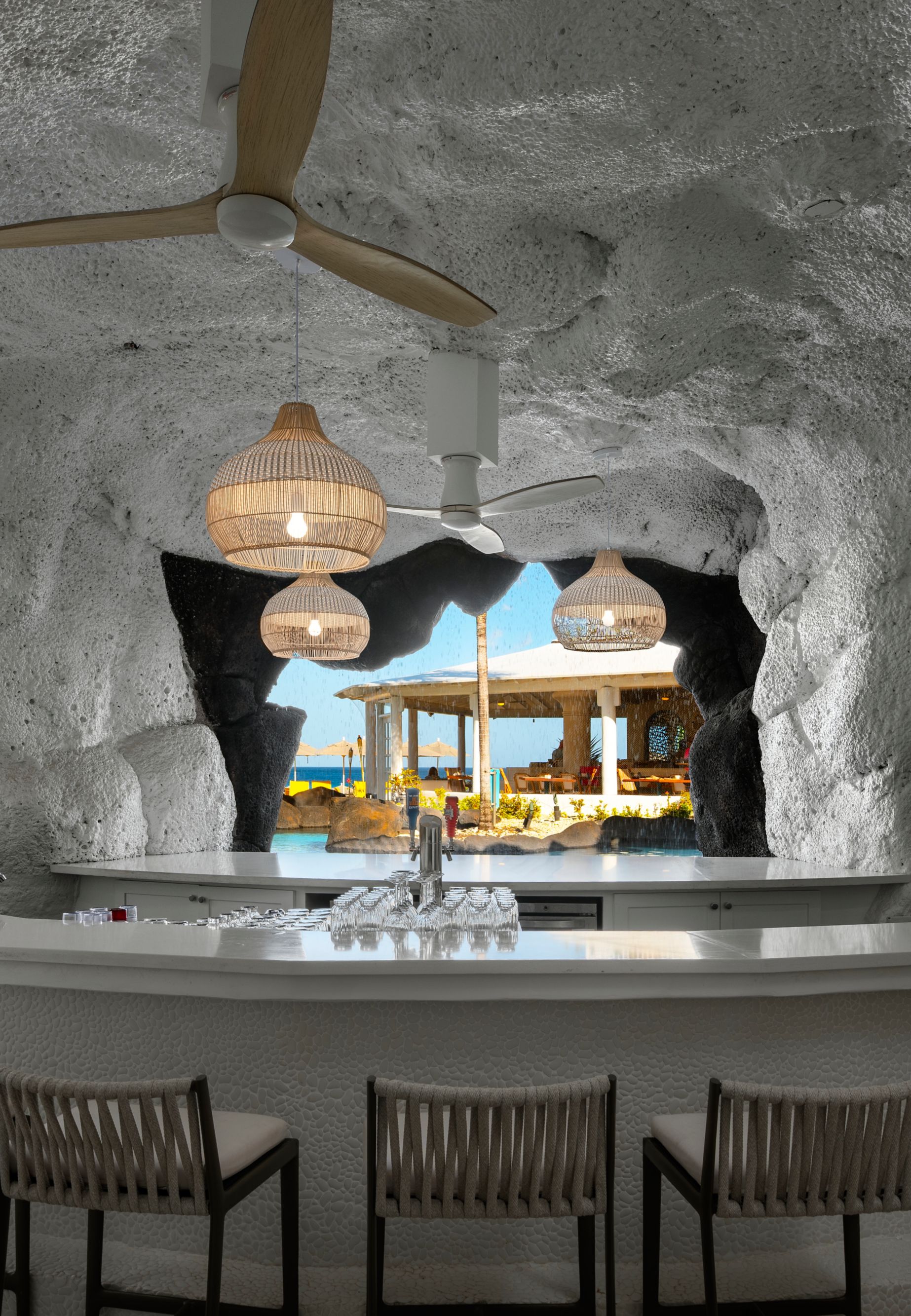 Cave Bar 3 