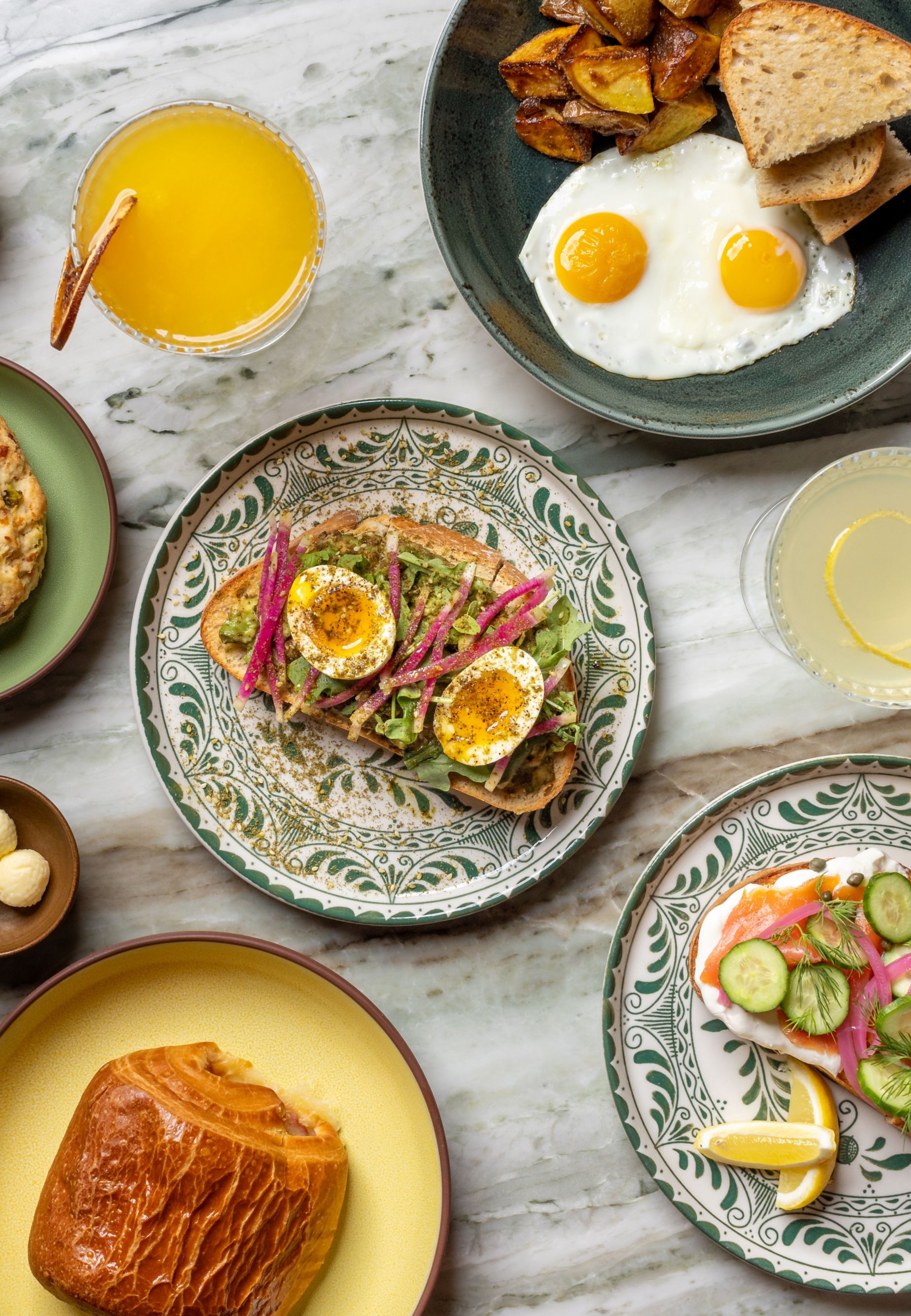 Breakfast Emerald Lounge