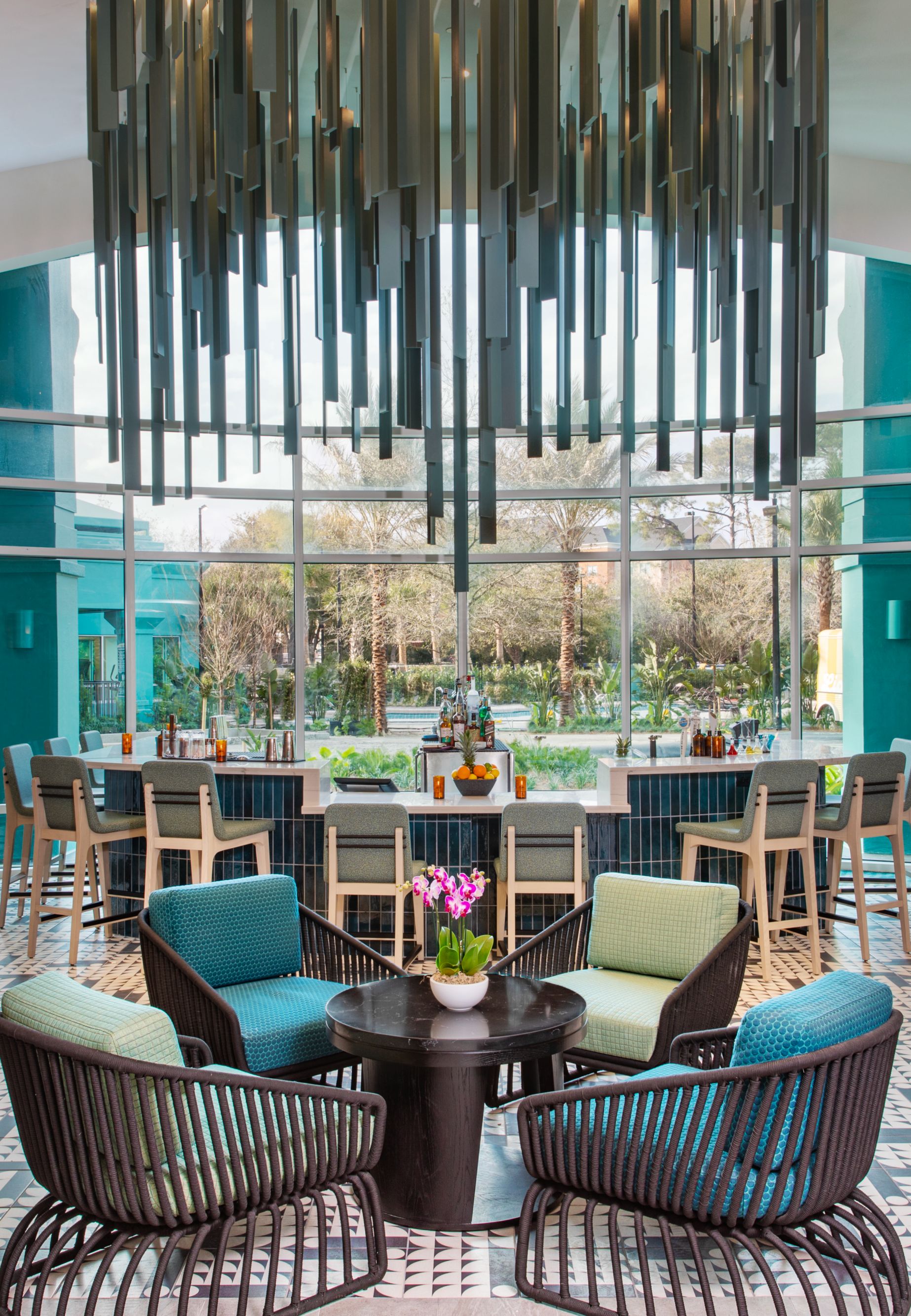 Emilie Bar Lounge15220