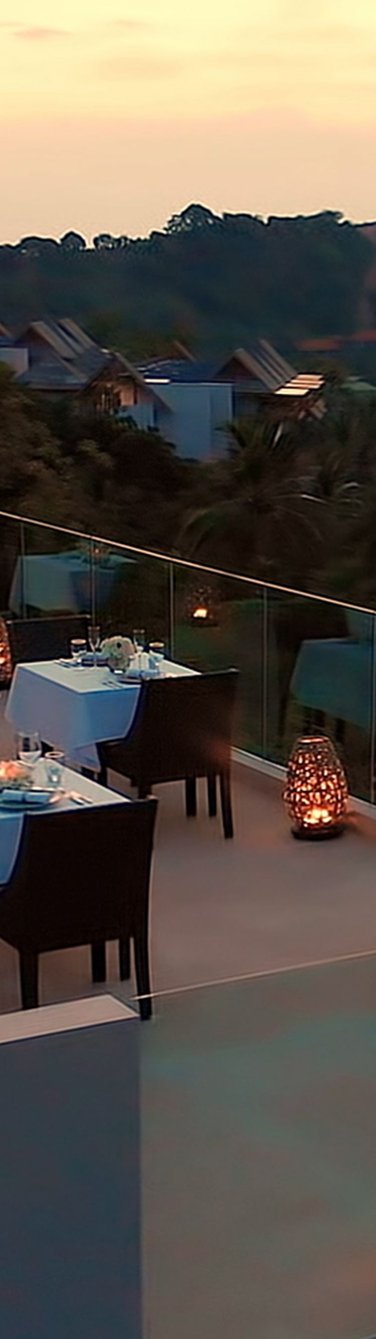 Elevating al fresco dining to a new level, this stunning venue offers a bespoke dining experience with panoramic views.
