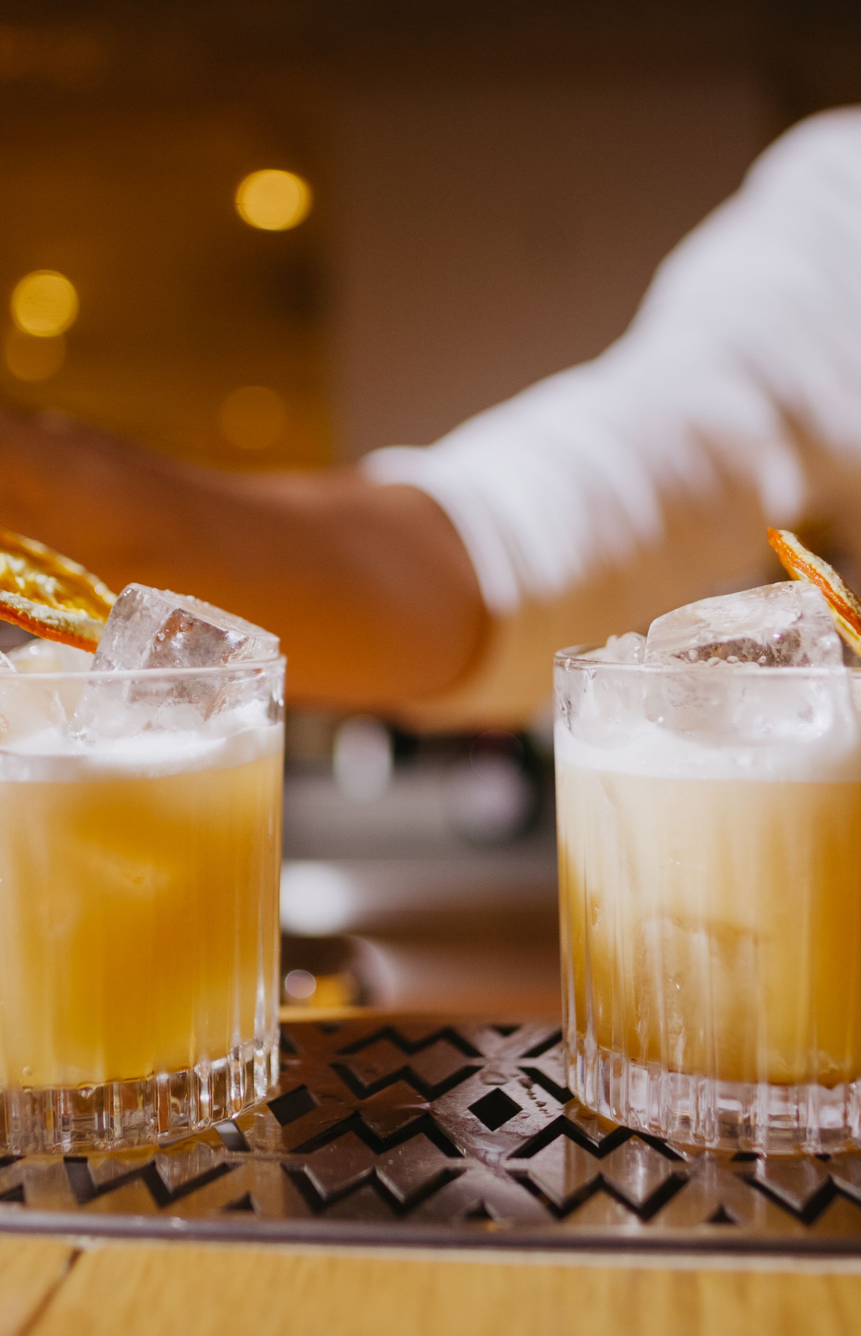 Cocktails Bridge Bar