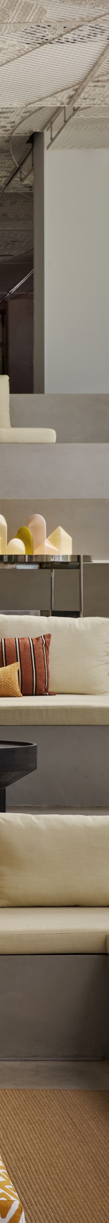 Open W Lounge space