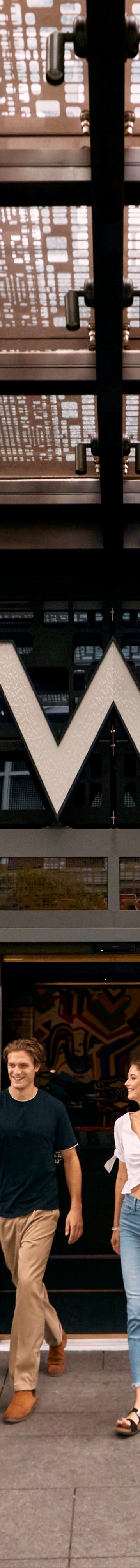 W Philadelphia Entr40754