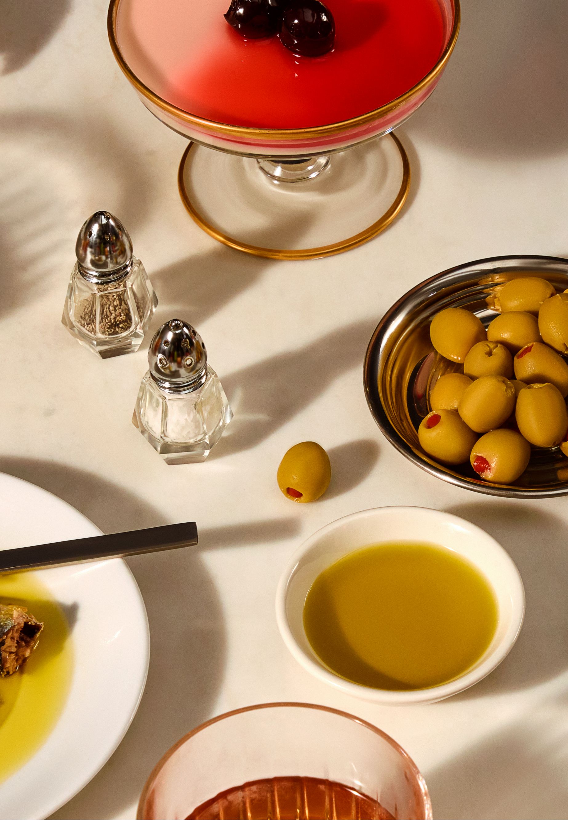 W Hotels_StillLife_Spread