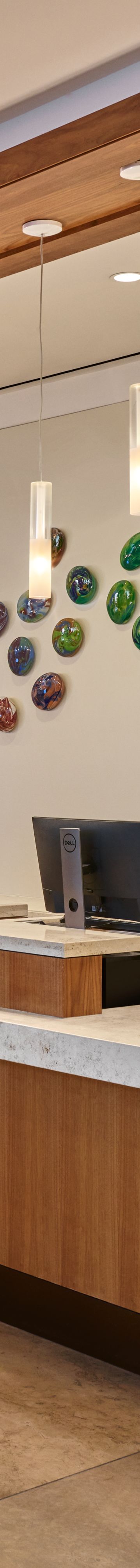 whrbw-front-desk-5366