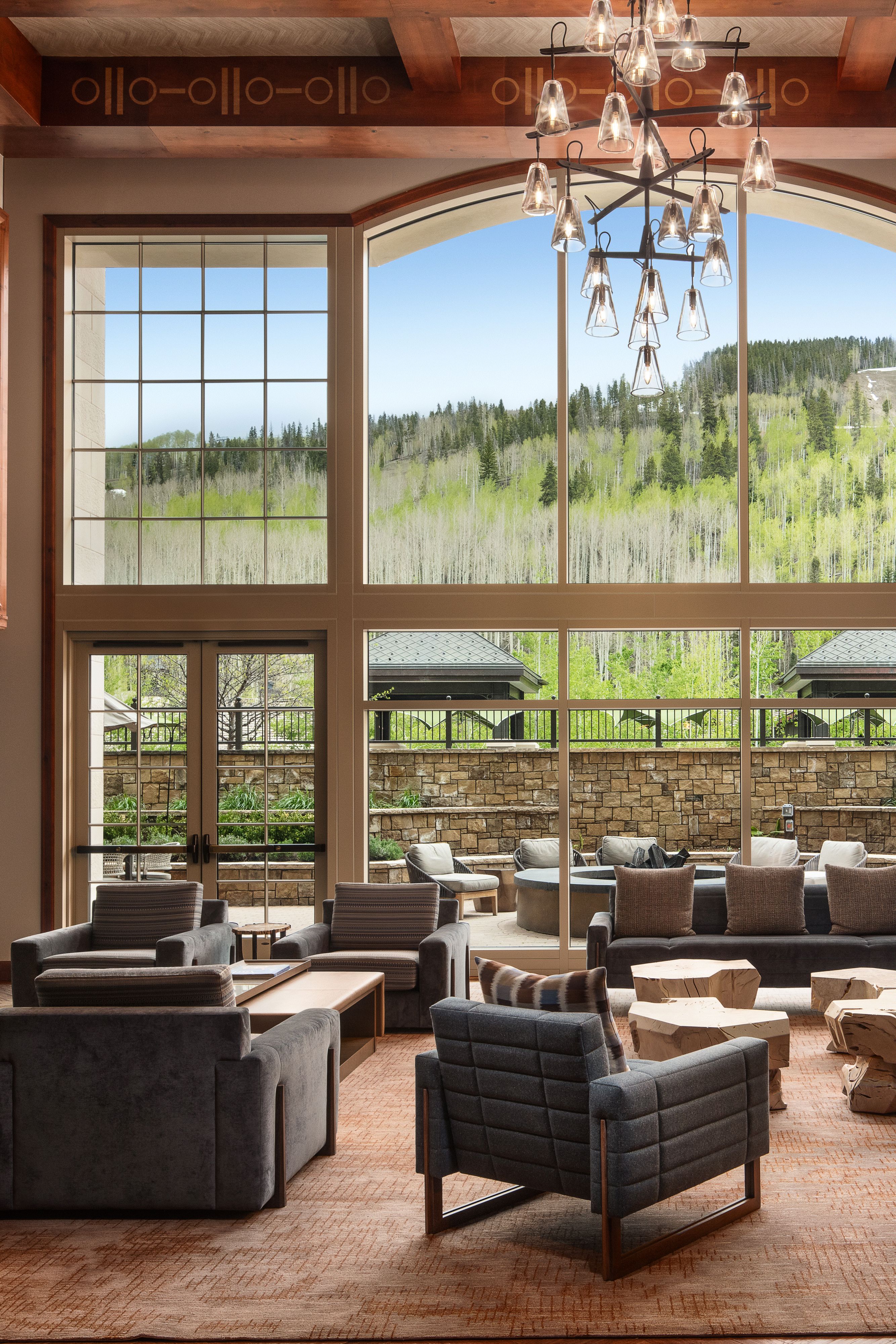 The Ritz Carlton Vail Luxury Hotel In Vail   Whrlh Library 50659381 Classic Ver