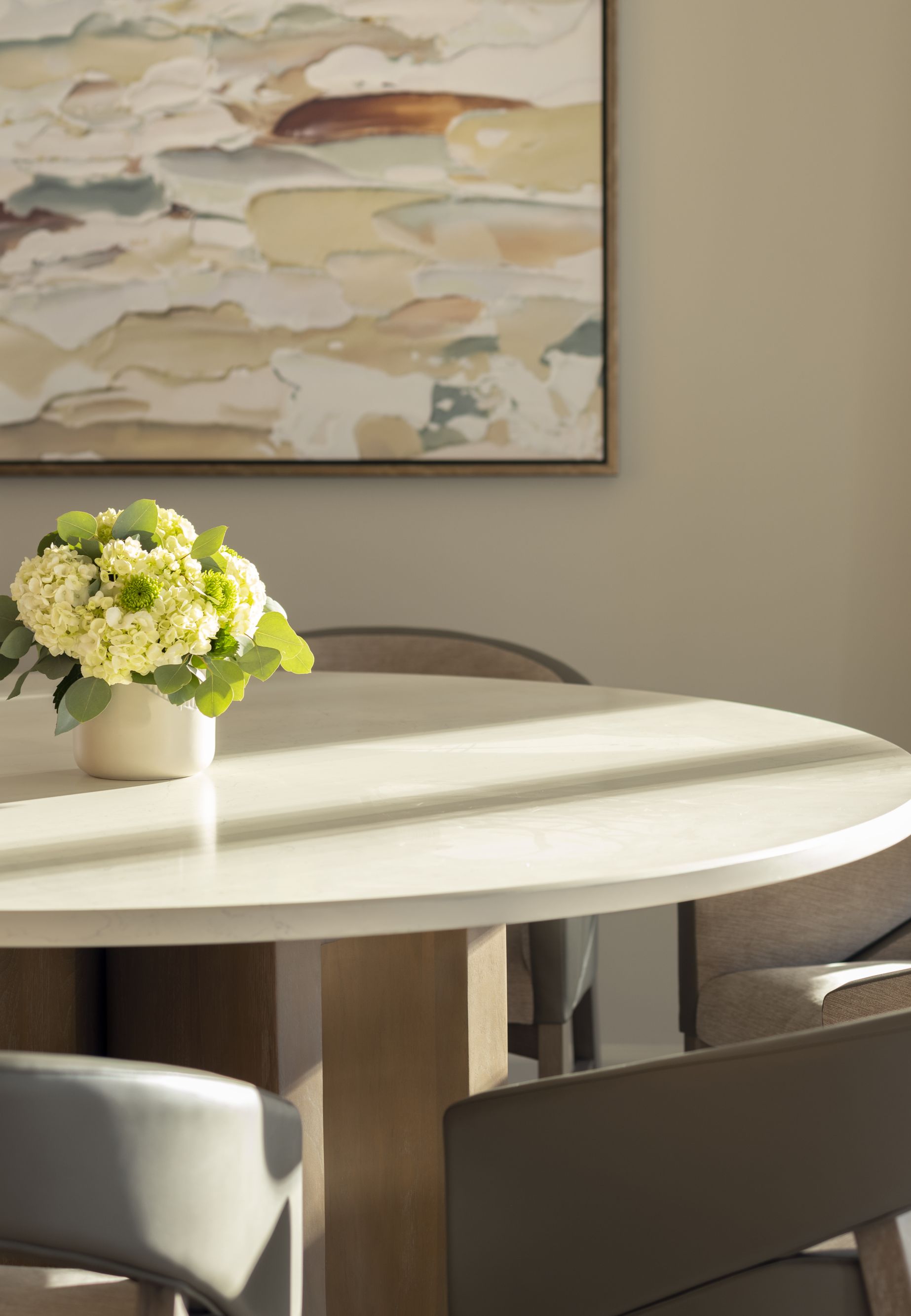 LUXURY_PARLOR_TABLE 69676