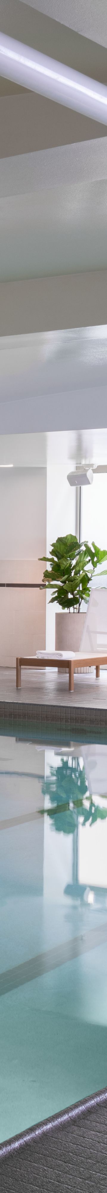 book-cadillac-pool-27216