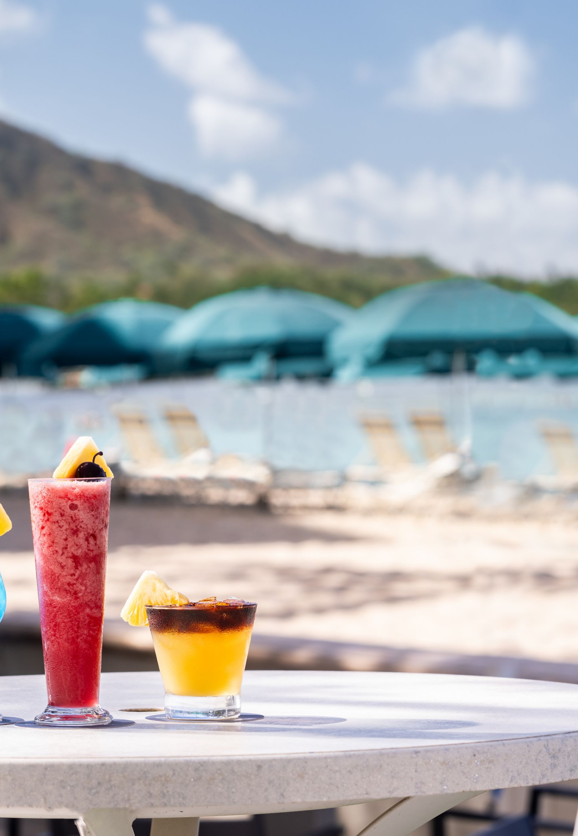 Beach Bar Cocktails 1950 