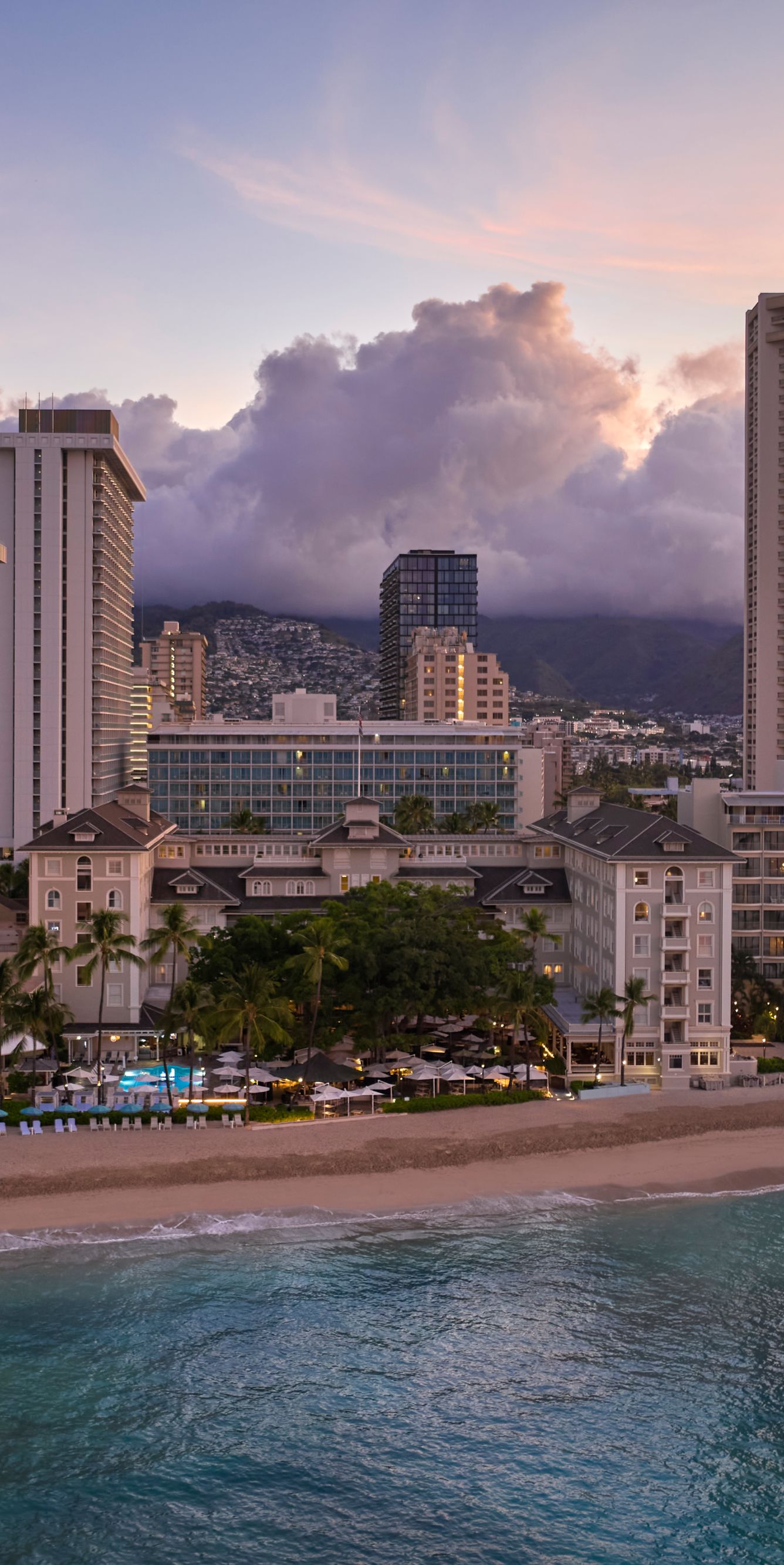 OUTRIGGER WAIKIKI BEACH RESORT: UPDATED 2023 Hotel Reviews, Price  Comparison and 5,387 Photos (Honolulu, HI) - Tripadvisor