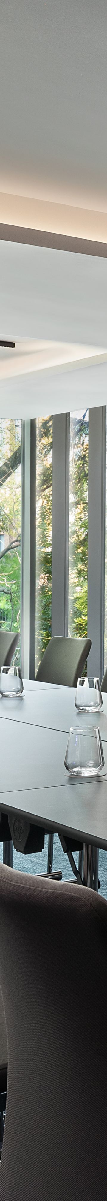 Juliet + Romeo Boardroom