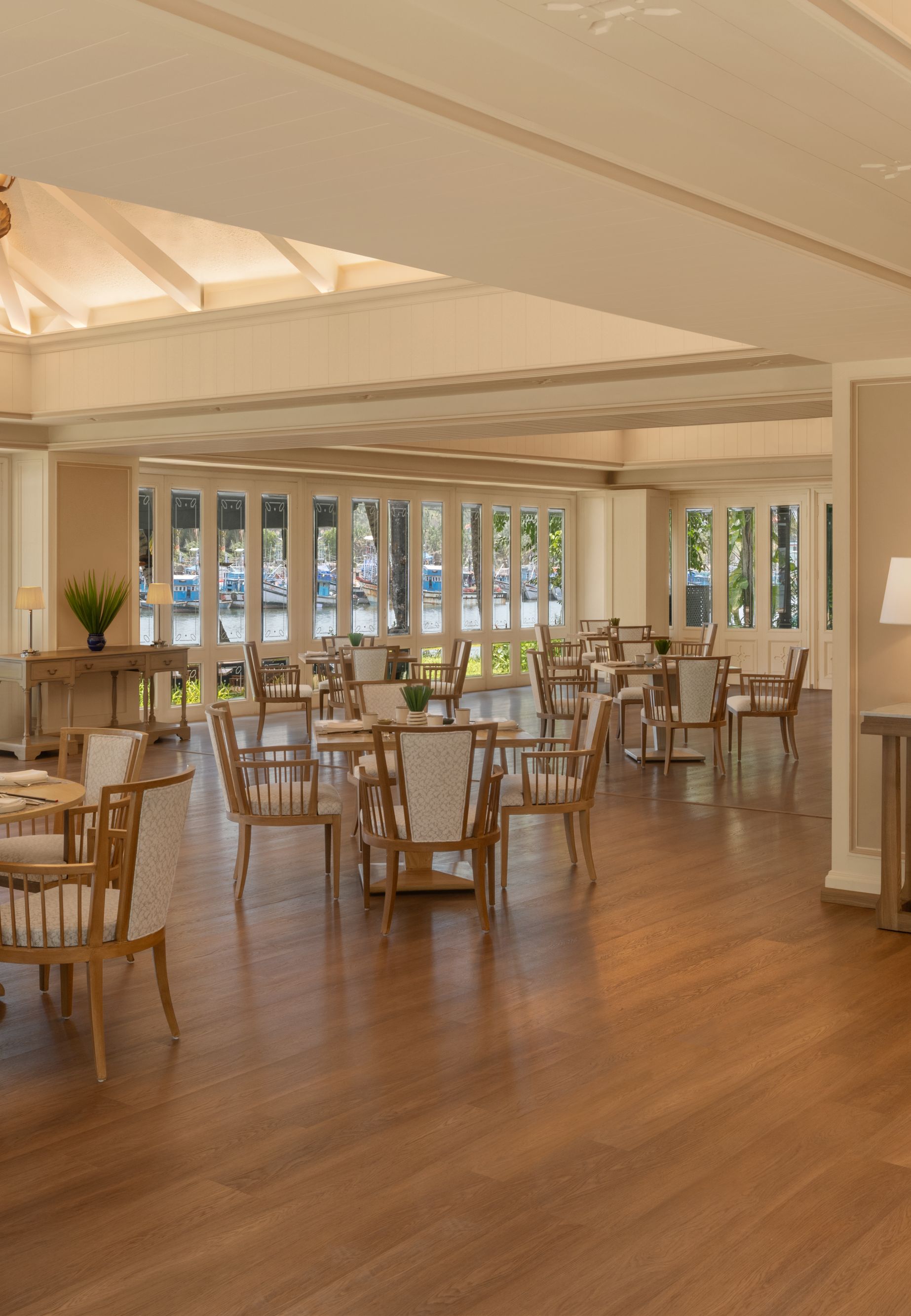 riverside-indoor-33724