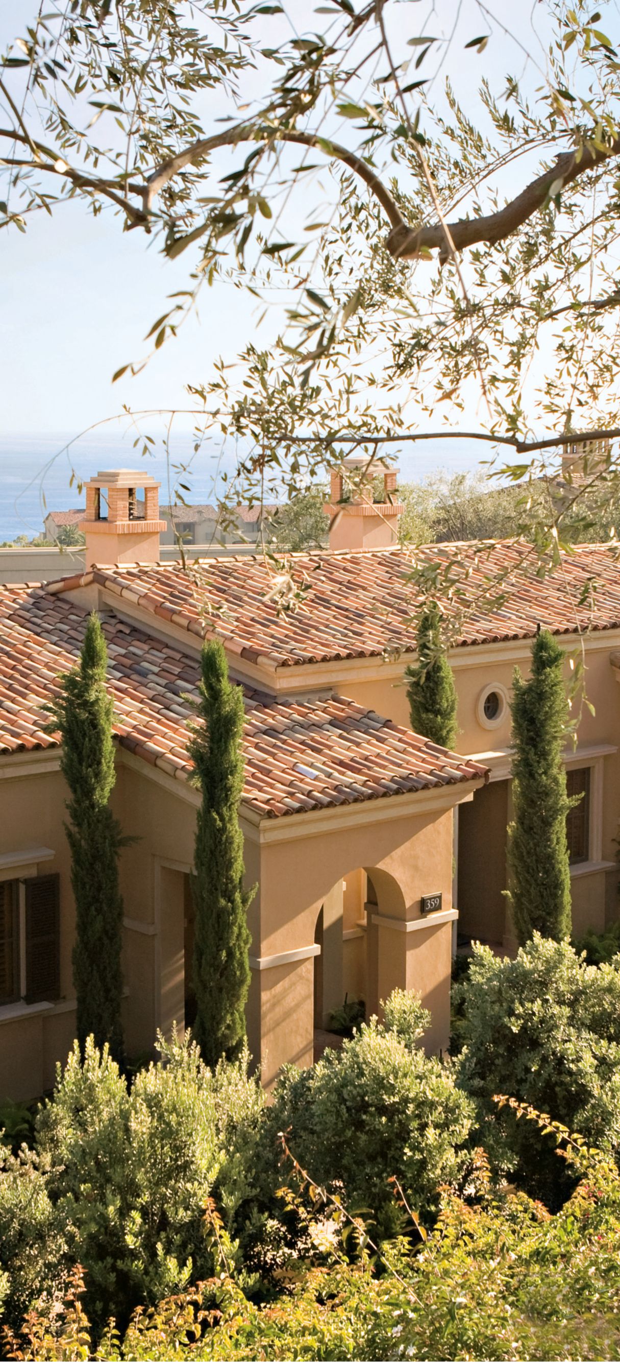 Side View of Pelican Hill