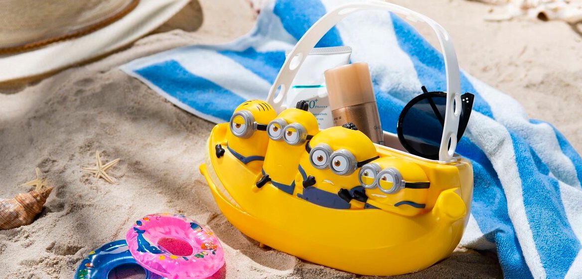 炎炎夏日喜愛去海邊的你，更能拿來裝沙、玩水，今年夏天讓麥當勞「小小兵萬用置物籃」乘香蕉船陪您玩樂、冒險一整夏。