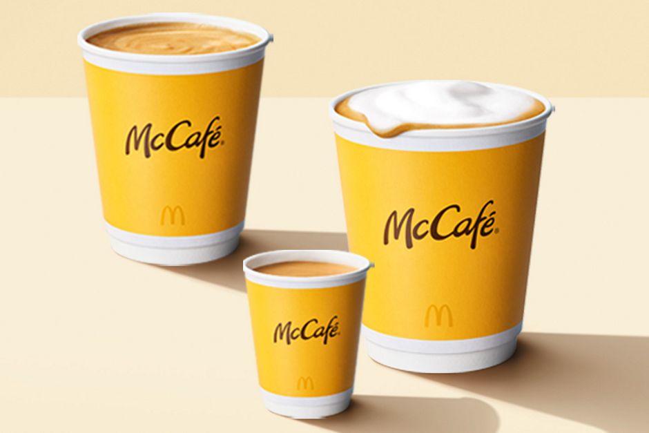 Das Bild zeigt Kaffeespezialitäten wie Cappuccino, Espresso und Café.