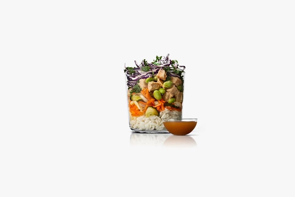 Salat, tomat, løg og pickles
