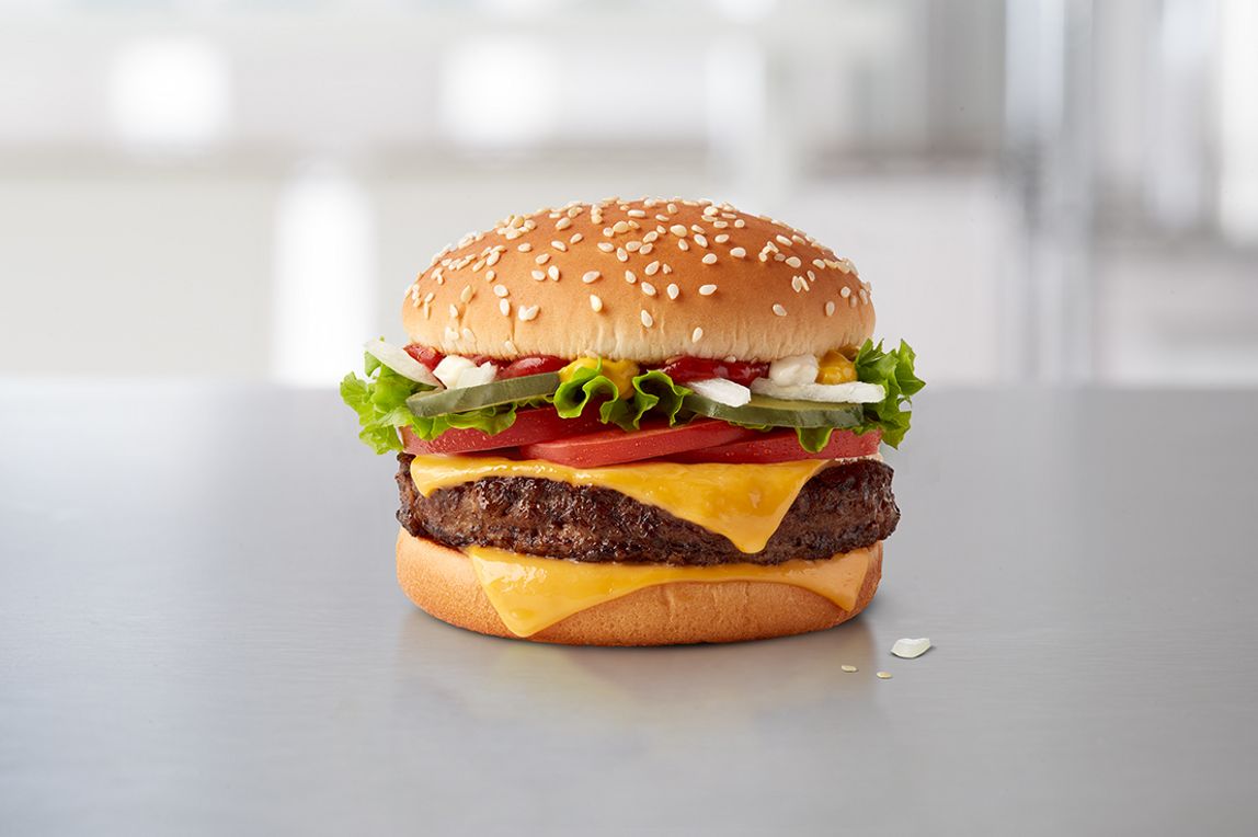 aprende más de la quarter pounder® deluxe