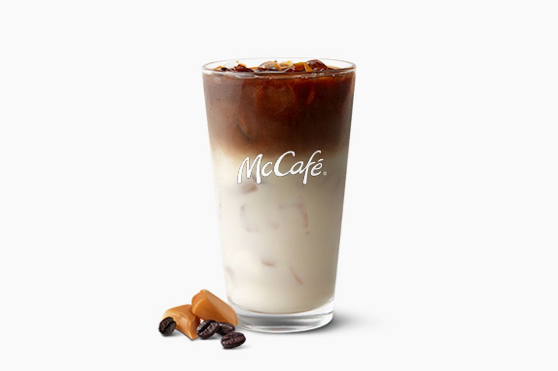 aprende más acerca del iced caramel macchiato