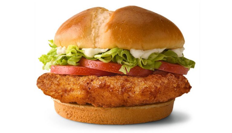Calories in McDonald's Deluxe Crispy Chicken Sandwich