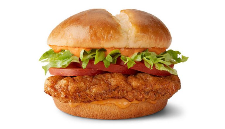 Calories in McDonald's Spicy Deluxe Crispy Chicken Sandwich