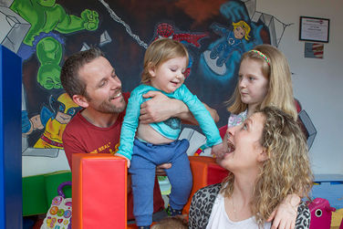 For Feature.
Patrick and Fran O'Sullivan with kids Shay 15 months with bro and sis , Sam 5 and Holly-May 9 at Ronald McDonald house,Crumlin Childrens hospital.
Pic Gary Ashe/The Star.3/4/2017