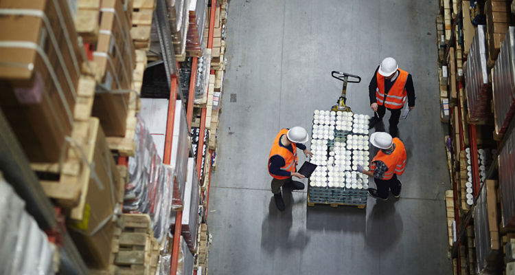 Wholesale Price Surge Sparks Worry Over Tariff Passthrough