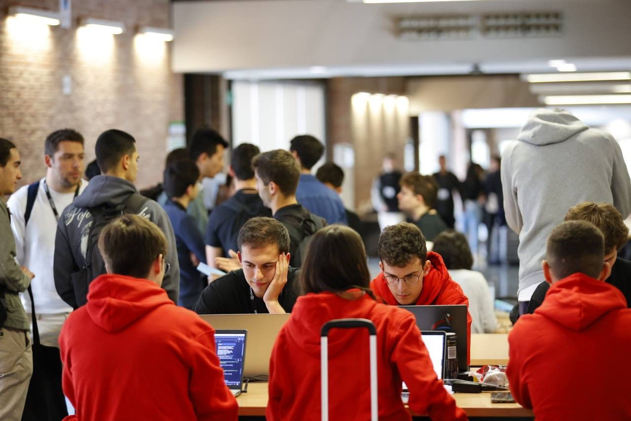 Group working on Moody’s Analytics challenge