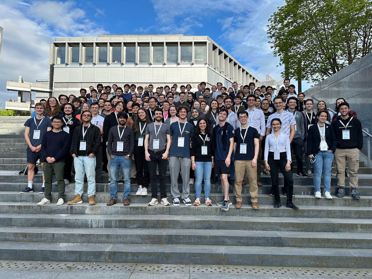 Group picture with participants, organizers and sponsors