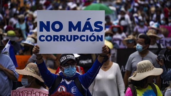 NORC-Convened Panel Analyzes Democratic Backsliding in Latin America