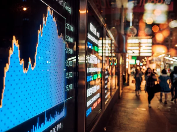 A capital market screen