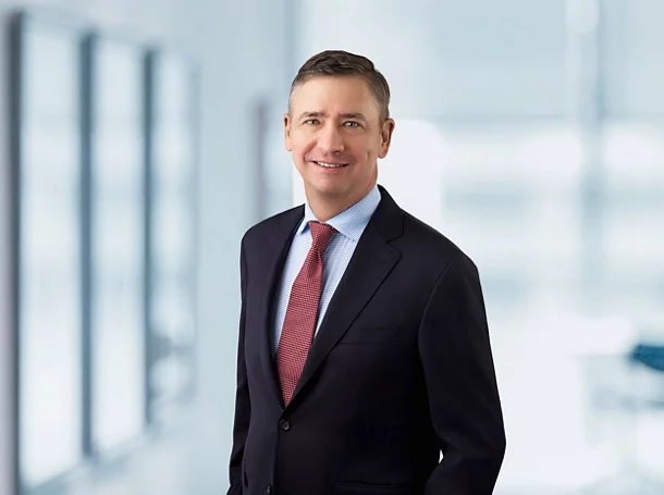 Stephen McLennan 