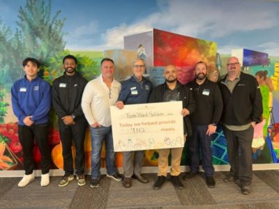 Tom Wood Subaru Volunteers at Gleaners Food Bank!