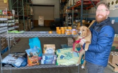 Rescue Dog of the Day donates petfood to needy pet