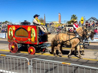 Tucson Subaru Gives Away "Best Seats in the House" at the Tucson Rodeo Parade