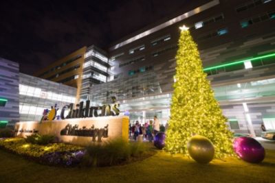 Paul Moak Subaru Sponsors Light A Light Campaign Helping Kids in the Hospital During the Holidays