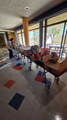 Tucson Subaru Brings Thanksgiving Home for Cholla Families in Need