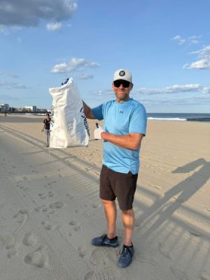 Exeter Subaru/Blue Ocean Society Hampton Beach Clean Up