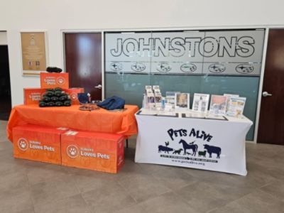 Pets Alive sends a huge thank you to Johnstons Subaru!