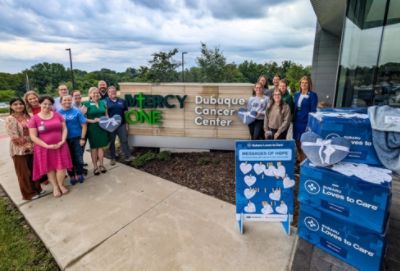 Riley Subaru Donates Blankets and Words of Warmth to MercyOne Dubuque Cancer Center