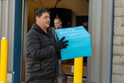 Thelen Subaru Supports Good Samaritan Rescue Mission of Bay City With HUGE Donation of Coats