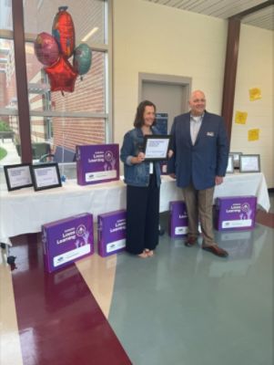 Fitzgerald Subaru Adopts 15 Classrooms at Wheaton Woods Elementary School!