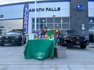 Supporting Girl Scouts Cookie Sales 