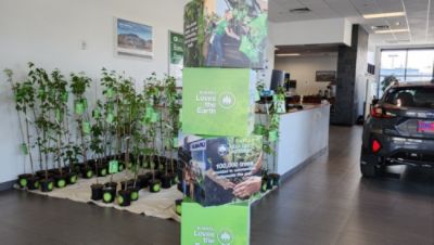 Subaru Loves the Earth Arbor Day Event