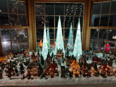 Supporting the West Springfield Boys & Girls Club's "Holiday Tour of Homes"