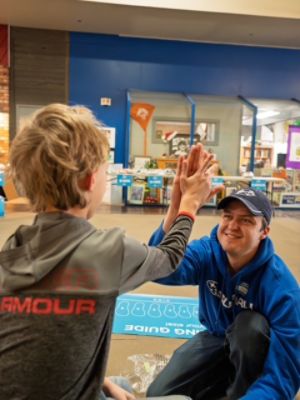 Subaru Loves to Help Partners with United Way