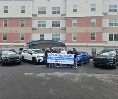 Cálido abrazo para los mayores locales en VOA