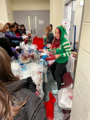 The Fitzgerald Subaru Team Supports Winter Wonderland at Wheaton Woods Elementary School!