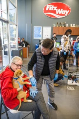 Subaru Loves Pets Month with the Humane Rescue Alliance