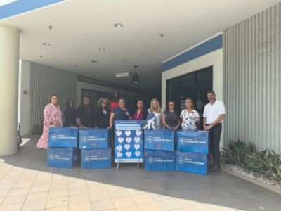 Florida Cancer Specialists & Research Institute Blanket Delivery with Blood Cancer United 